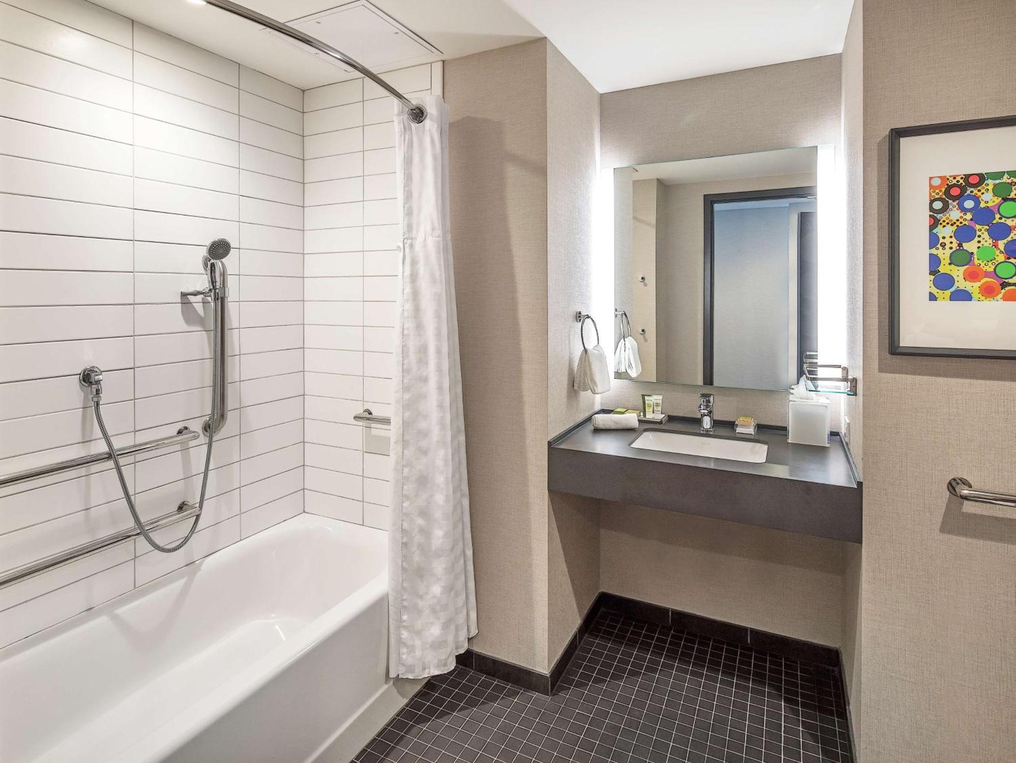Hotel Hilton Downtown 4*