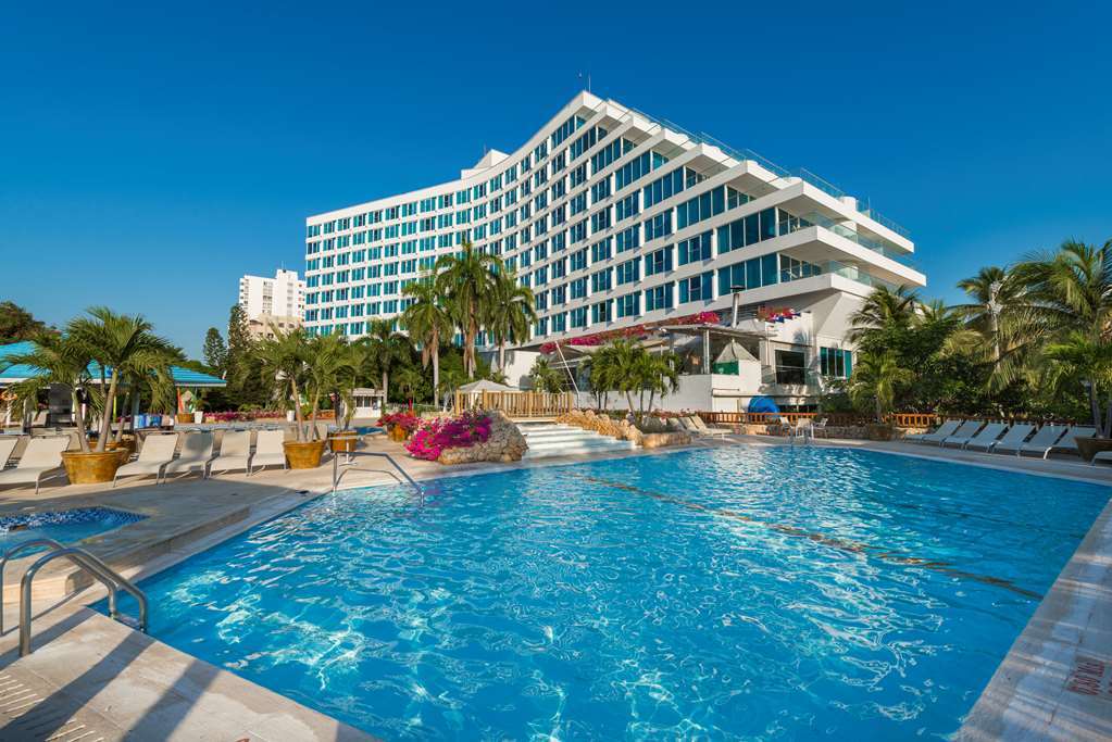 Hilton Downtown Hotel 4*
